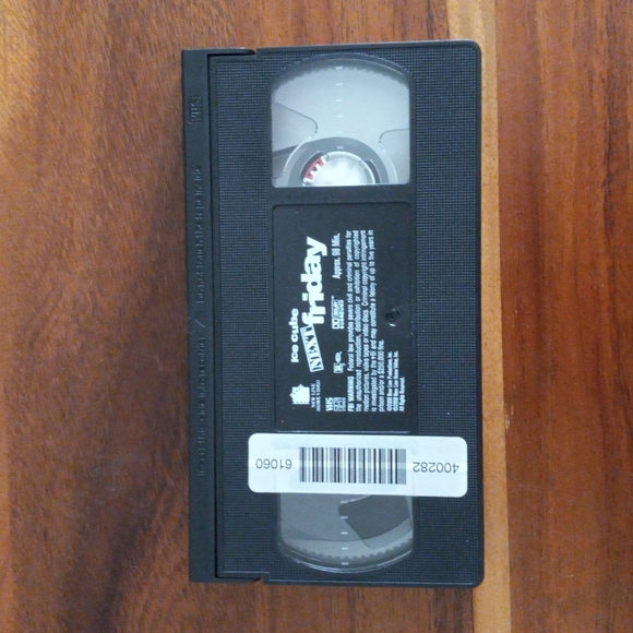 VHS Tape "Next Friday" - Picture 3 of 4
